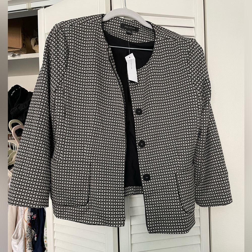 Ann taylor skirt suit